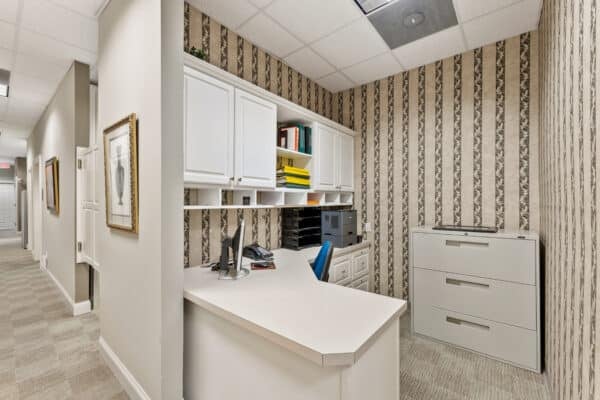 19-print-LaRuche-Peachtree Res - 7380 McGinnis Ferry Rd - Office - Interiors-9