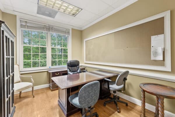 22-print-LaRuche-Peachtree Res - 7380 McGinnis Ferry Rd - Office - Interiors-12