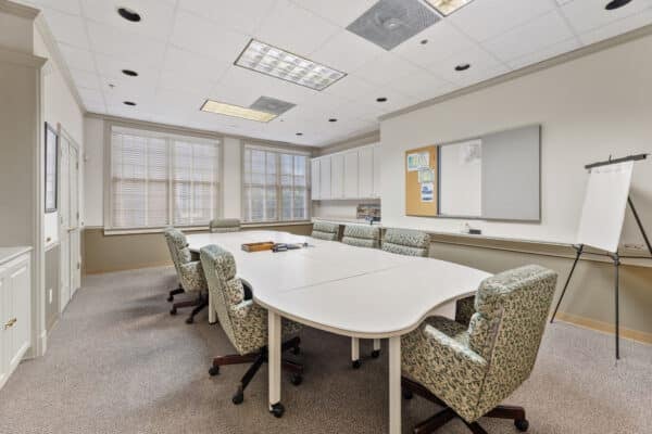 25-print-LaRuche-Peachtree Res - 7380 McGinnis Ferry Rd - Office - Interiors-15