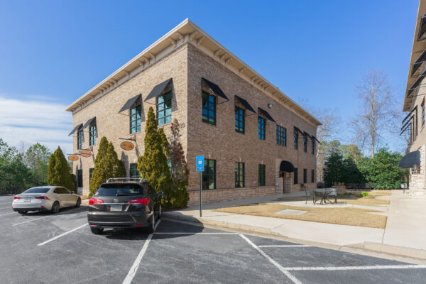 3080HighlandsPkwySE3DSmyrna002