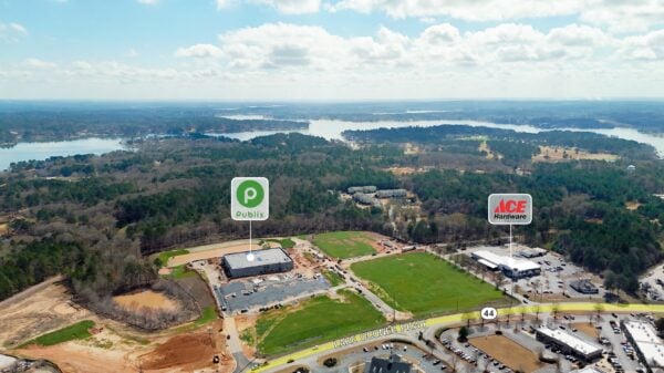 Lake Country Village